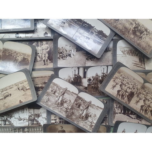 11 - A cased set of 30 Boer War stereoscope cards by Underwood & Underwood.