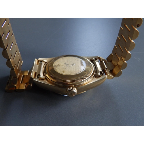 196 - A boxed 1986/87 gent's 18ct gold Rolex Oyster Perpetual Day/Date 18038 wrist watch with gold dial, b... 