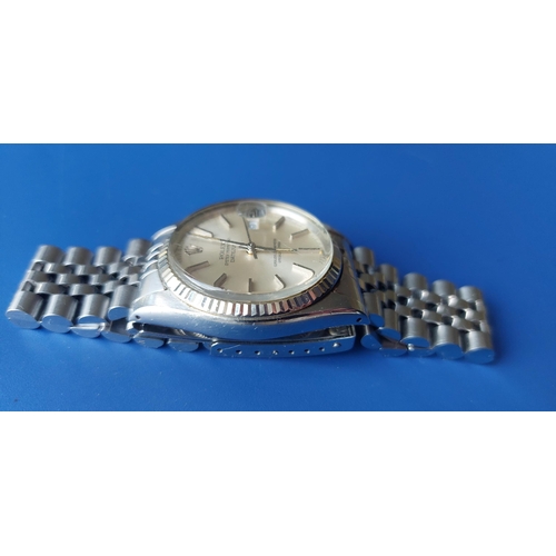 199 - A 1981/82 gent's stainless steel Rolex Oyster Perpetual Datejust Model 16014  with silvered dial, ba... 