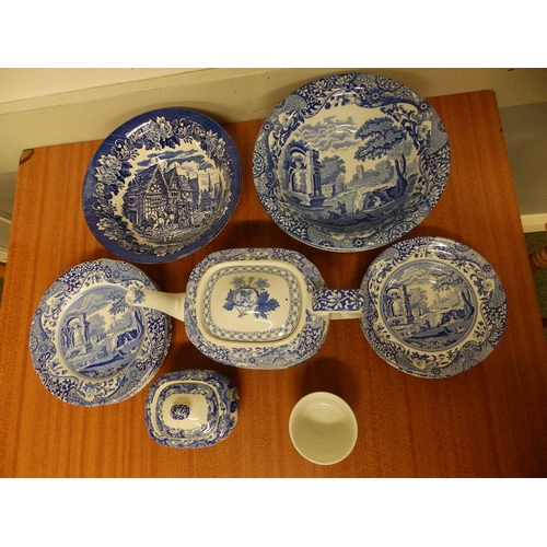 35 - 15 pieces of modern Spode blue & white Italian pattern ware - various marks and a Dickens blue & whi... 