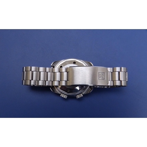 117 - A gent's stainless steel Tissot Navigator Sonorous alarum bracelet wrist watch, the grey dial with d... 