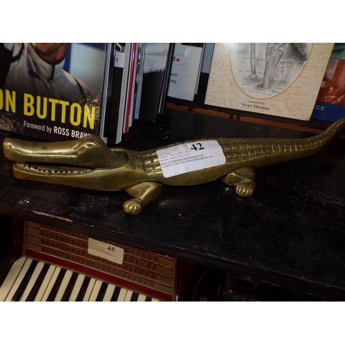 42 - BRASS CROCODILE NUT CRACKER