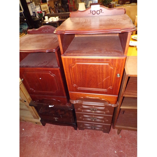 491 - 4 BEDSIDE CABINETS