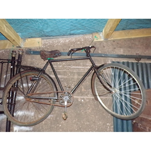 178 - GENTLEMEN's VINTAGE BICYCLE