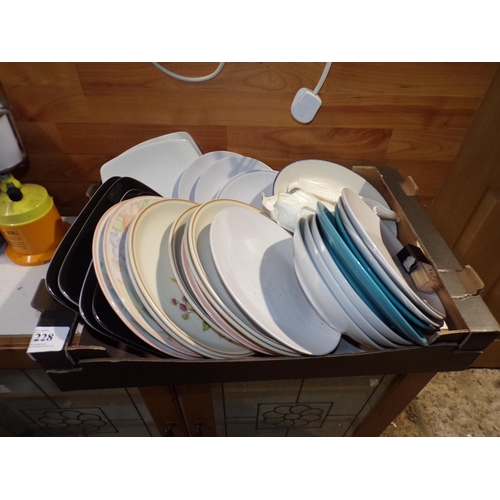 228 - BOX - ASSORTED PLATES