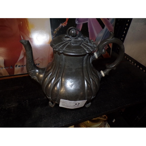 32 - VICTORIAN EPBM TEA POT