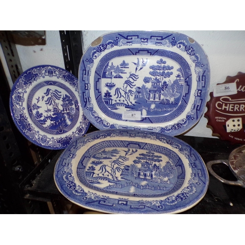 87 - WILLOW PATTERN PLATTERS & PLATE