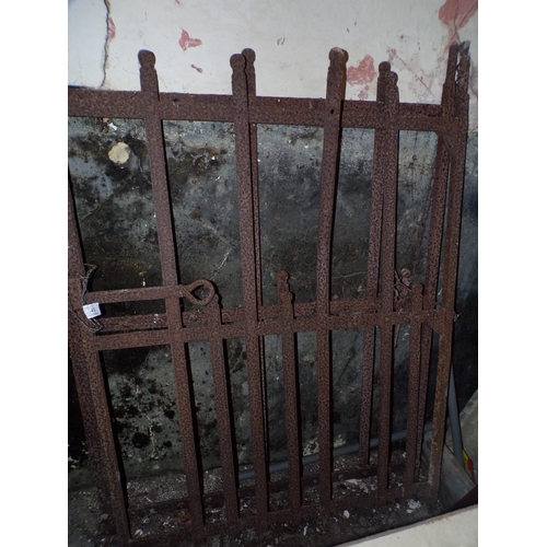 41 - BLACKSMITH MADE WROUGHT IRON GATES 5'X 3'