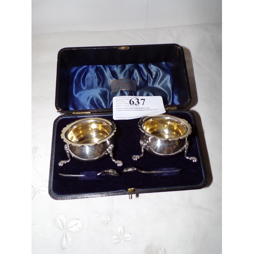 637 - CASED SET SILVER PLATED CONDIMENT POTS & SPOONS