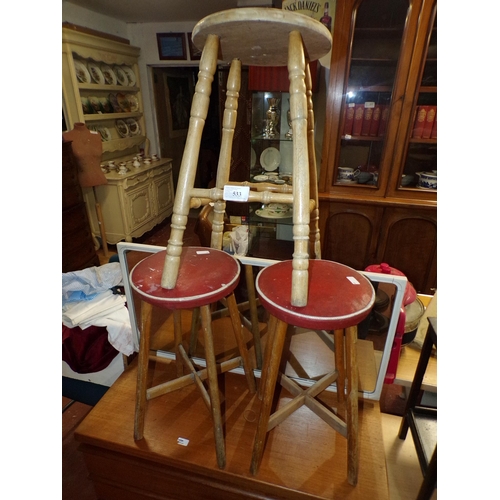 533 - 3 STOOLS