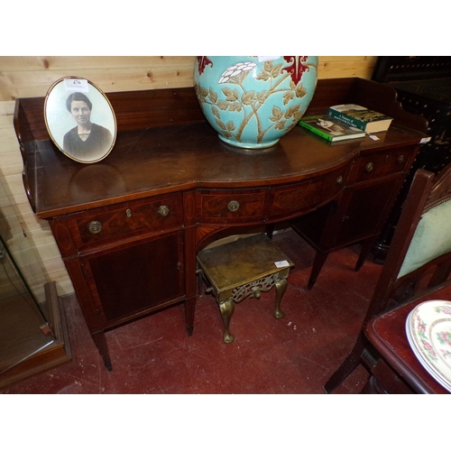 478 - GEORGIAN GALLARIED SIDEBOARD ON SPADE FEET 62