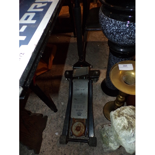 383 - LARGE TROLLEY JACK