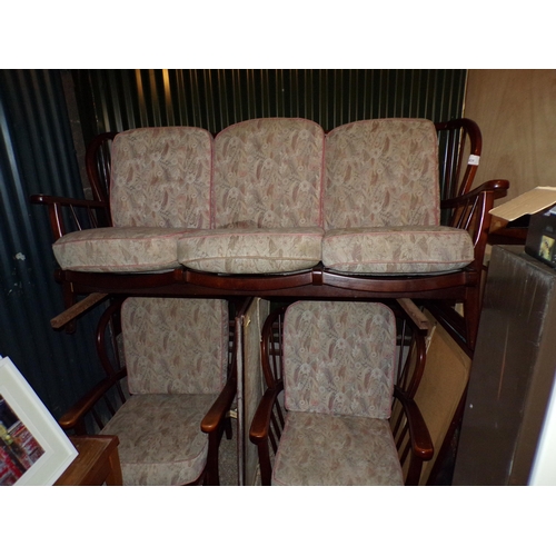 438 - ERCOL SUITE