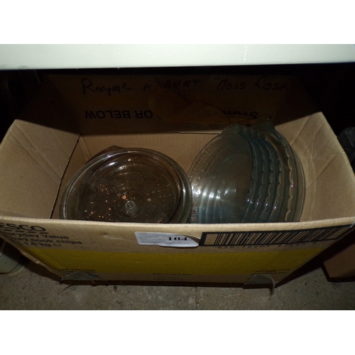 104 - BOX - PYREX