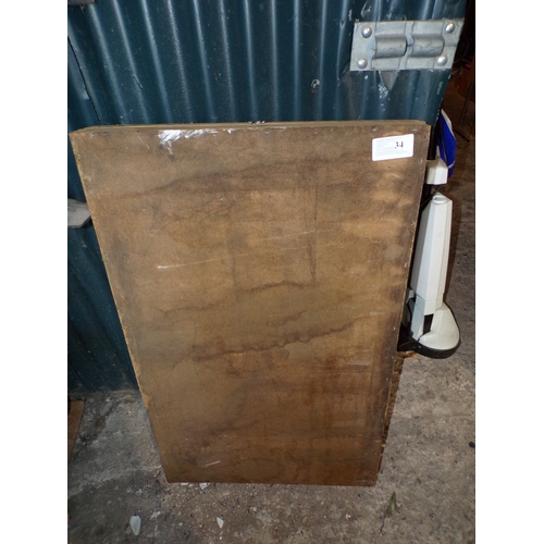 Lot 34        