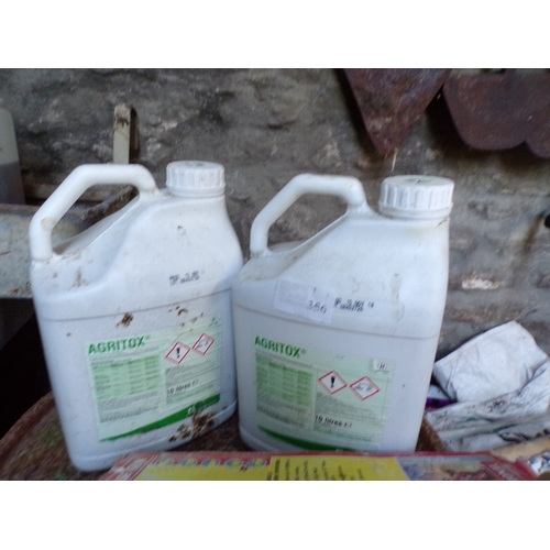 2x10 LITRE JARS AGRITOX HERBICIDE AND 2 PART JARS