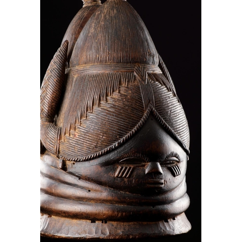 615 - AN AFRICAN 'SANDE' OR 'BUNDU' MASK MENDE SIERRA LEONE/LIBERIA, 20TH CENTURY Attributed to the Sogand... 