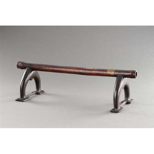 633 - A RARE HEADREST 'KALI' OR 'KALIMASI' / 'KALI TOLONI'TONGA, 18TH - EARLY 19TH CENTURY Bamboo, wood, c... 