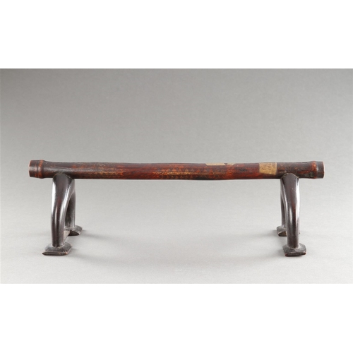 633 - A RARE HEADREST 'KALI' OR 'KALIMASI' / 'KALI TOLONI'TONGA, 18TH - EARLY 19TH CENTURY Bamboo, wood, c... 