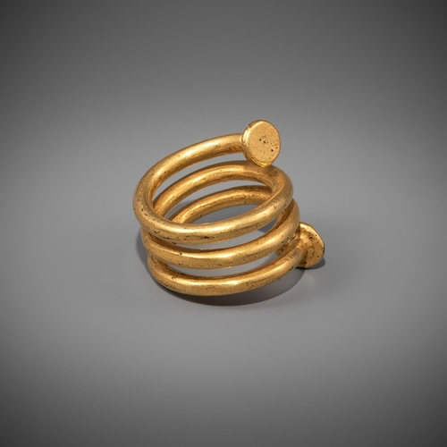 647 - A GOLD RING/HAIR COIL BELIEVED TO BE LATE ROMAN/EARLY CELTIC Size: ring size approximately FGross we... 