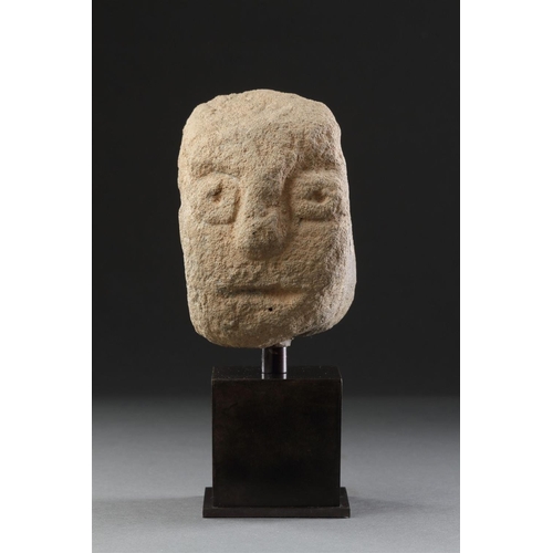 656 - A RARE SMALL ANCIENT BRITISH CELTIC BUFF COLOURED SANDSTONE HEAD 1ST CENTURY BC-1ST CENTURY AD With ... 