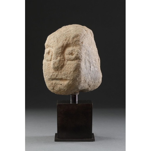 656 - A RARE SMALL ANCIENT BRITISH CELTIC BUFF COLOURED SANDSTONE HEAD 1ST CENTURY BC-1ST CENTURY AD With ... 