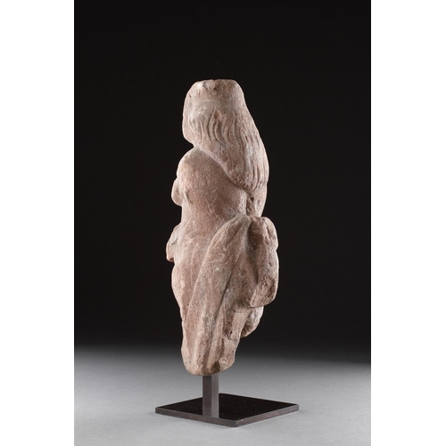 664 - A RARE ANCIENT BRITISH CELTIC CARVED RED SANDSTONE STATUETTE 1ST-2ND CENTURY AD Depicting a Goddess ... 