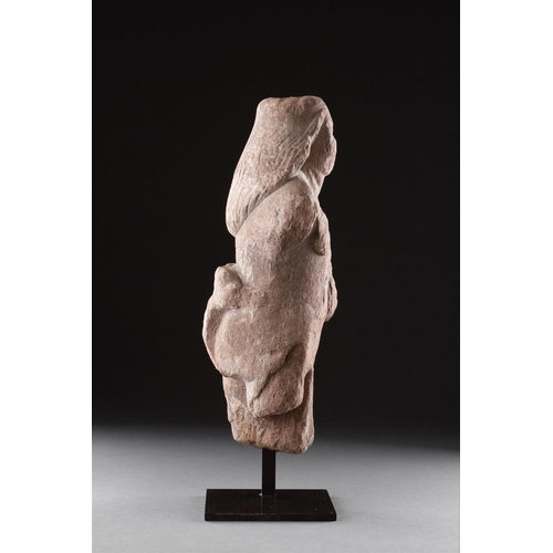 664 - A RARE ANCIENT BRITISH CELTIC CARVED RED SANDSTONE STATUETTE 1ST-2ND CENTURY AD Depicting a Goddess ... 