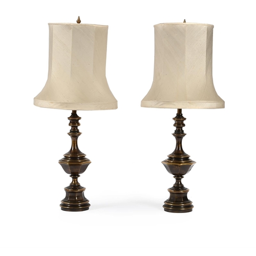 862 - MODERN TABLE LAMPS INCLUDING: A pair of burnished metal lamps, 103cm high to top of central stem, an... 