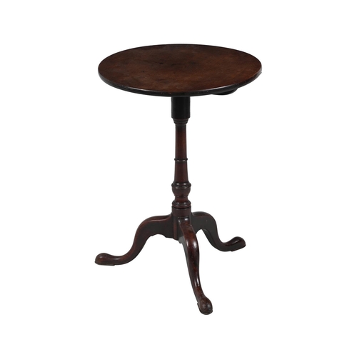 555 - A GEORGE III MAHOGANY OCCASIONAL TABLECIRCA 1800 70cm high, 50cm diameter