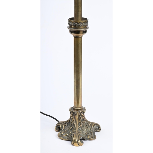 393 - A GEORGE IV BRASS TABLE LIGHTBY PALMER & CO, EARLY 19TH CENTURY AND LATERNow fitted as an electric l... 