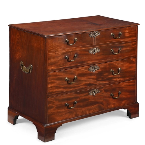 422 - A GEORGE III MAHOGANY DRESSING CHEST CIRCA 1780With hinged lift top enclosing various compartments a... 