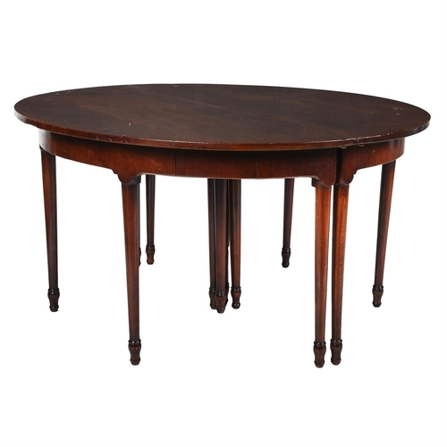 475 - A REGENCY MAHOGANY EXTENDING DINING TABLECIRCA 1820With two additional leaves72.5cm high, 137cm wide... 