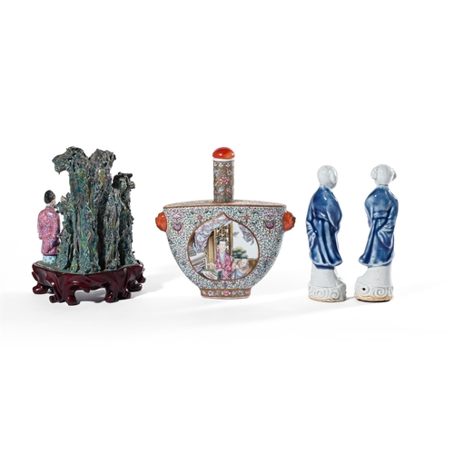 631 - A CHINESE PORCELAIN GROUP OF A WISE MAN AND GOOSE20TH CENTURYStanding beside a floral arbour, the gr... 