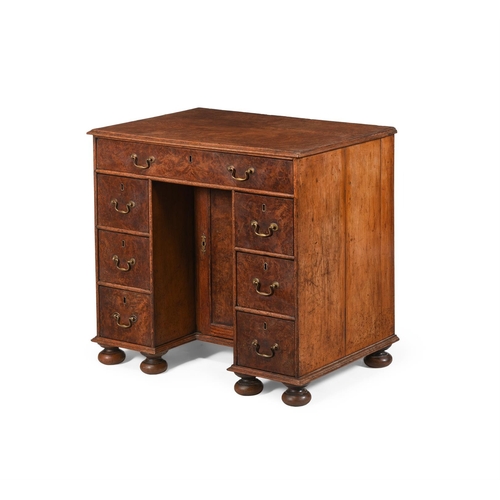 776 - A WILLIAM & MARY BURR ELM AND OAK KNEEHOLE DESKCIRCA 169081cm high, 86.5cm wide, 55cm deep