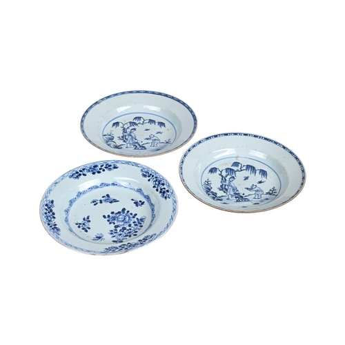 168 - A PAIR OF CHINESE BLUE AND WHITE PLATES AND ANOTHER SIMILAR18TH CENTURYApproximately 18cm diameter