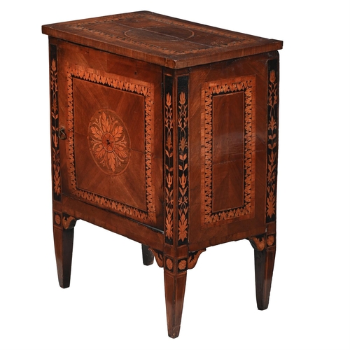 43 - A CONTINENTAL MARQUETRY CABINET WITH SINGLE DOOR19TH CENTURY74cm high, 58cm wide, 36cm deep