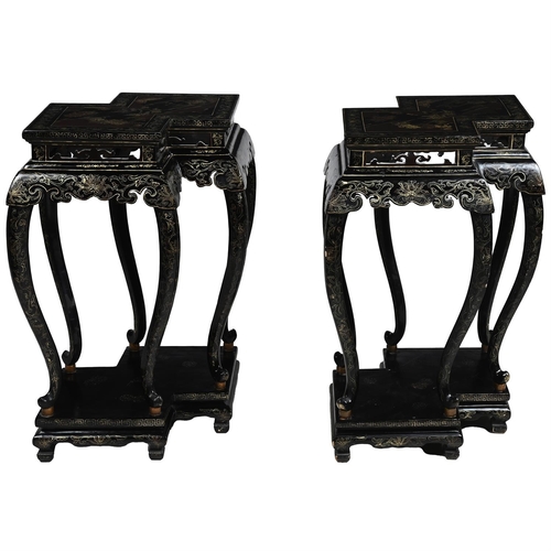 11 - A PAIR OF CHINESE BLACK LACQUERED AND PARCEL GILT SIDE TABLES20TH CENTURYEach with a lozenge shaped ... 