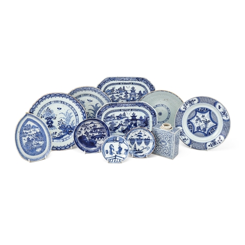 161 - A GROUP OF ELEVEN CHINESE BLUE AND WHITE WARES18TH CENTURYComprising: a tea bowl and saucer, Kangxi,... 