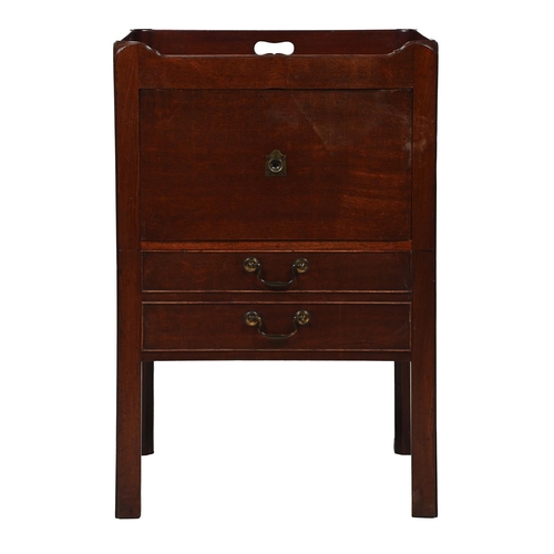 211 - A GEORGE III MAHOGANY BEDSIDE COMMODECIRCA 180081cm high, 55cm wide, 50cm deep