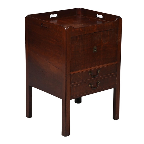 211 - A GEORGE III MAHOGANY BEDSIDE COMMODECIRCA 180081cm high, 55cm wide, 50cm deep