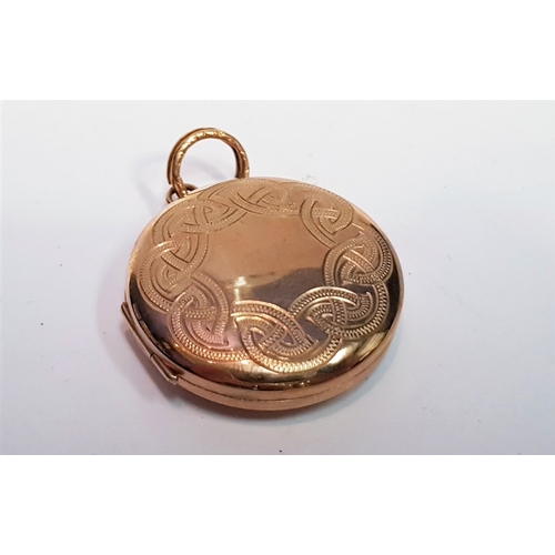 47 - A 9CT YELLOW GOLD LOCKET, with celtic design