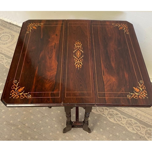 133 - AN EDWARDIAN ROSEWOOD INLAID DROP LEAF SUTHERLAND / SIDE TABLE, the drop leaves with canted corners ... 