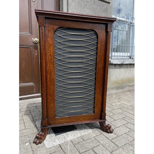 42 - A VERY FINE AND RARE PAIR OF IRISH MAHOGANY FLOOR BOOKCASES / CABINETS, with brass grill doors, rais... 