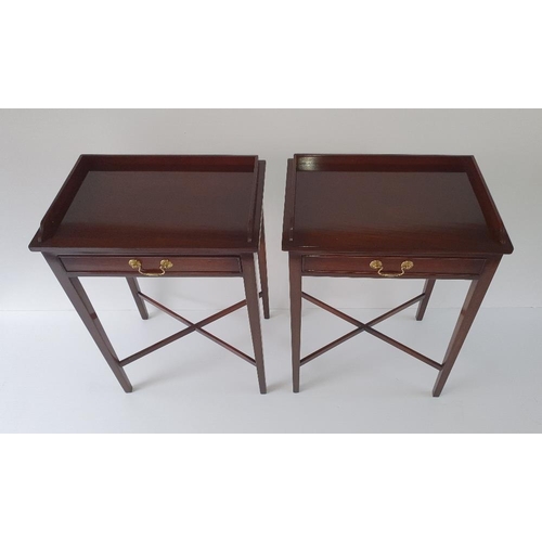 90 - A FINE PAIR OF 20TH CENTURY MAHOGANY BED SIDE / SIDE TABLES, each with three quarter raised gallery,... 