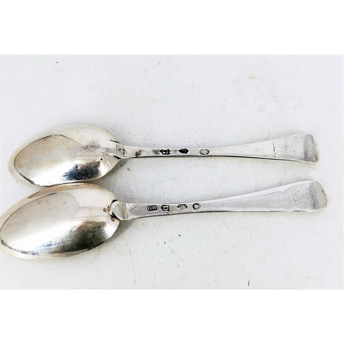 102 - A FINE & RARE SET OF TWO EARLY 18TH CENTURY IRISH SILVER SPOONS, one with a date letter of D for 175... 