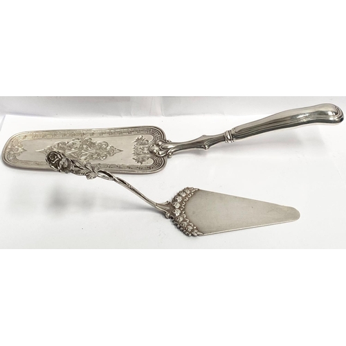 121 - A MIXED LOT; includes; (i) A VERY GOOD SILVER CAKE SLICE WITH ROSE DESIGN, very decorative handle wi... 