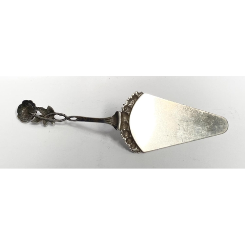 121 - A MIXED LOT; includes; (i) A VERY GOOD SILVER CAKE SLICE WITH ROSE DESIGN, very decorative handle wi... 