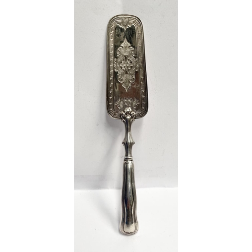 121 - A MIXED LOT; includes; (i) A VERY GOOD SILVER CAKE SLICE WITH ROSE DESIGN, very decorative handle wi... 