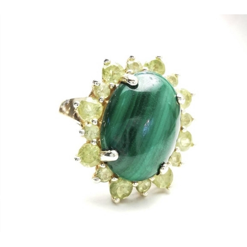 126 - A VINTAGE 14CT YELLOW GOLD MALACHITE & PERIDOT CLUSTER RING, with a beautiful oval shaped malachite ... 